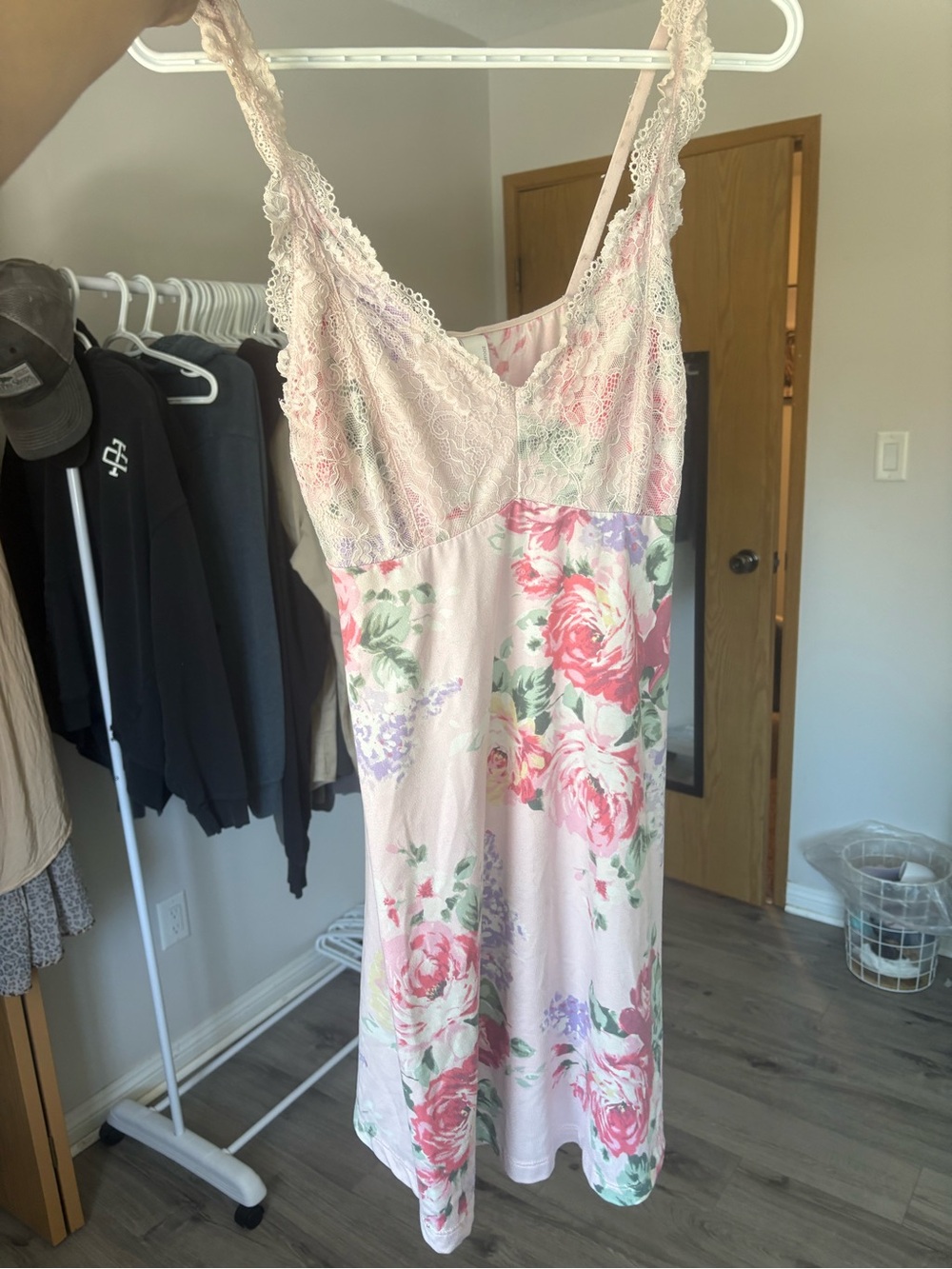 Floral Lace-Trim Slip Dress - Pink